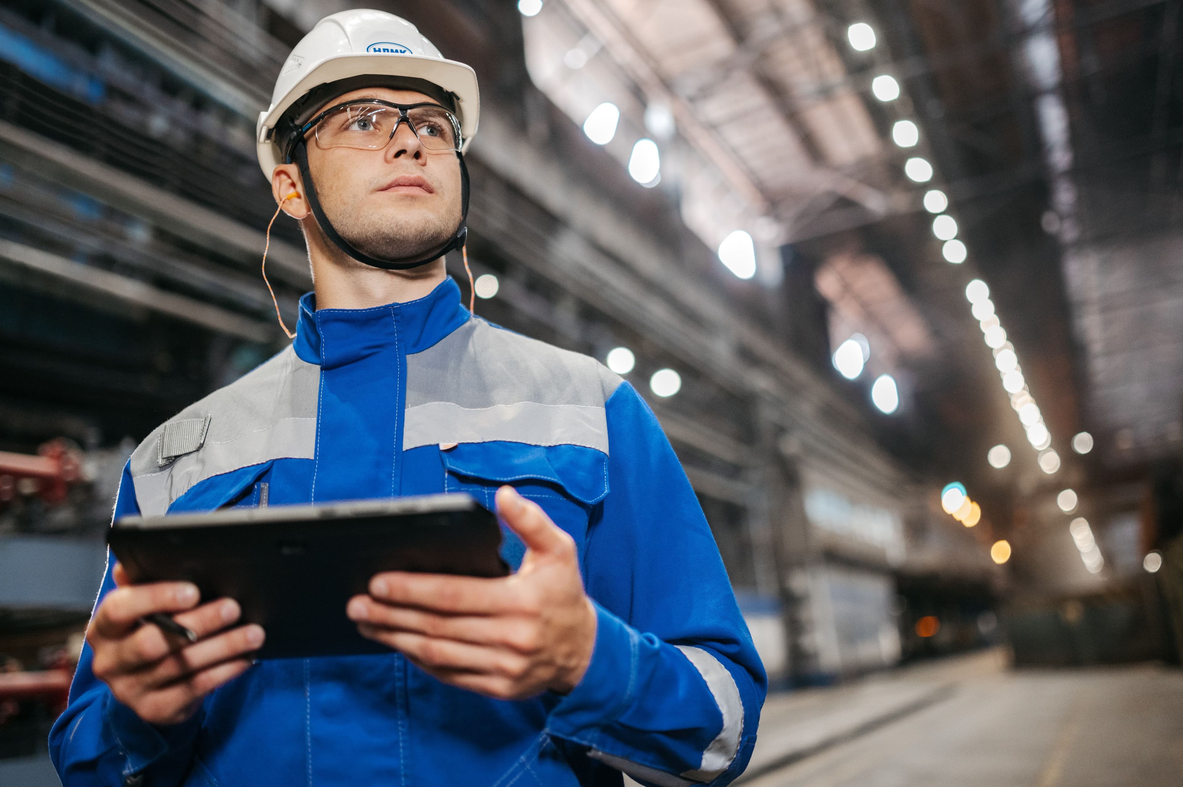 Solution QHSE pour PME : du signalement terrain au problème résolu